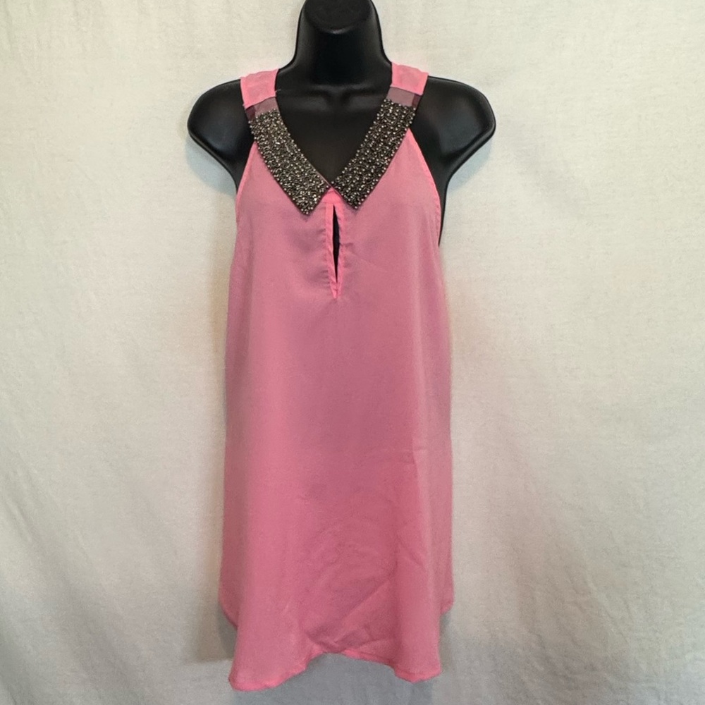 G-197 Xtaren Pink Beaded Collar Sleeveless Blouse Size S